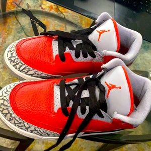 Air Jordan 3 Retro Red/Graphite